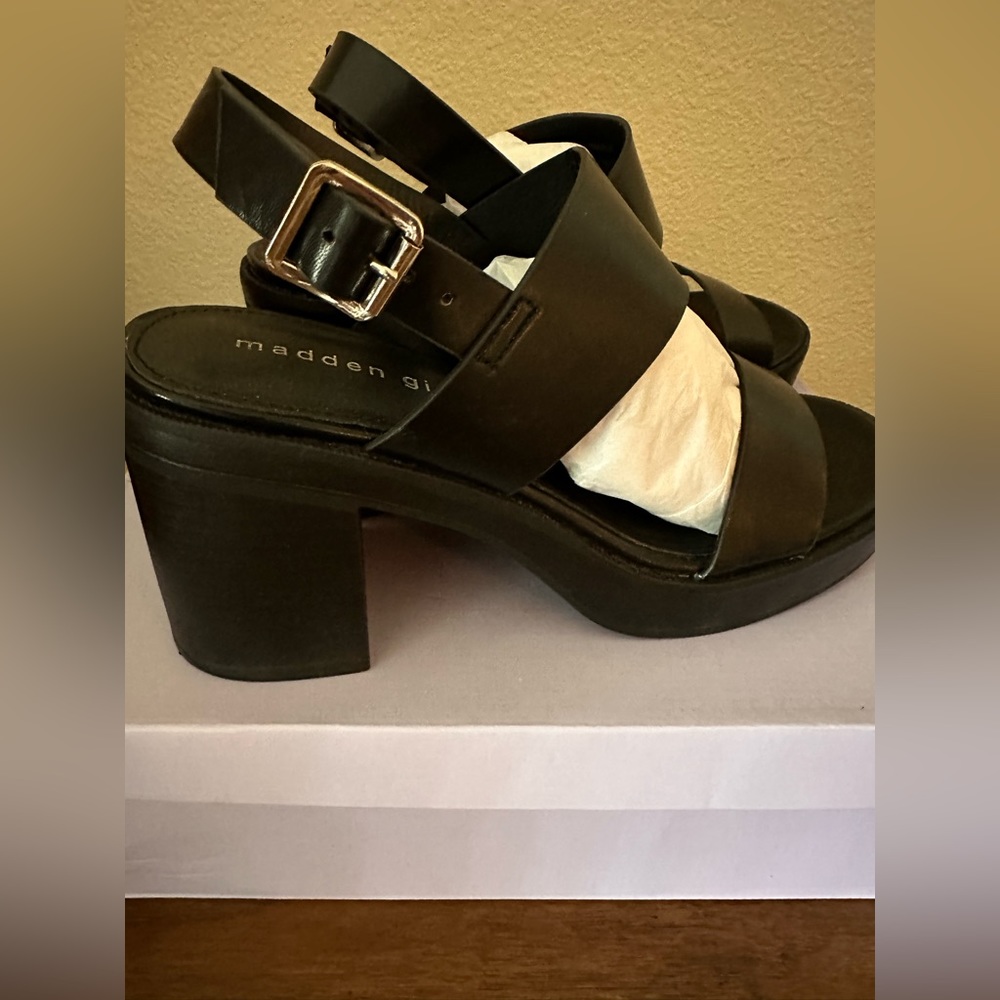 Madden Girl Strappy Black Wedges Size 8 Style Toola - Picture 3 of 5